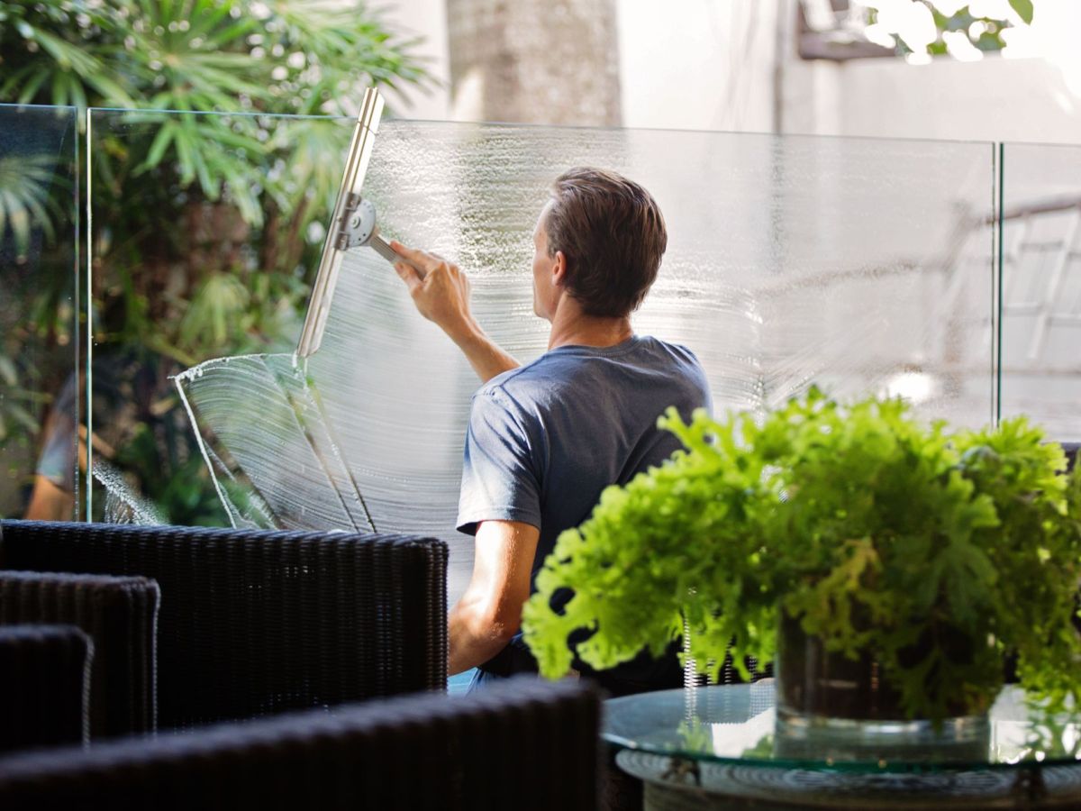 The Squeegee Method: One-Hundred-Word Story